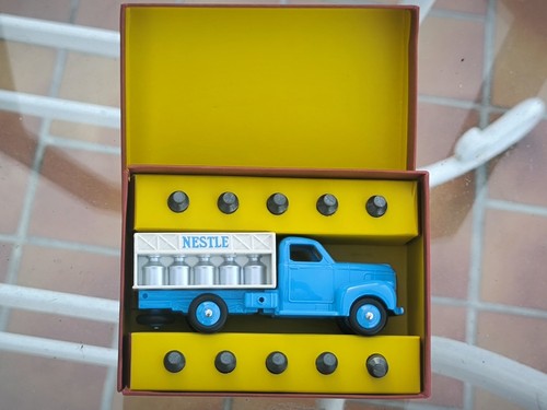 Dinky toys studebaker - 25,