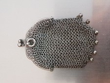 SUPERBE PORTE MONNAIE EN