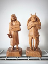 Deux figurines bois sculpté