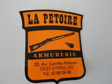 PATCH BADGE PATCH BADGE BADGE LA PETOIRE ANTIQUE WEAPONS STAINED GLASS