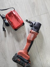 Hilti Nibbler Grignoteuse SPN 6-22 Avec Chargeur Et Batterie