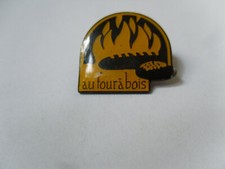WOOD OVEN - bread fireplace flames - PINS PIN'S ADVERTISING METAL