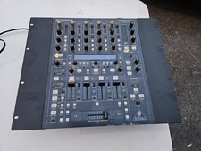 Behringer DDM4000 Pro Digital DJ Mixer