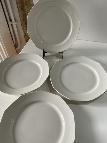 Anciennes assiettes blanches - 4,