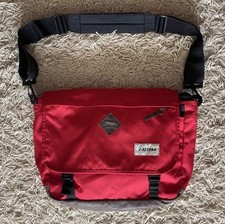 Sac à Bandoulière Eastpak®