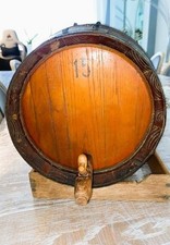 Ancien tonneau en bois