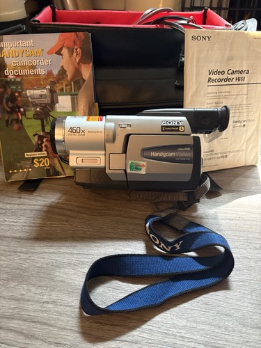 Sony hi8 trv68 - camcorder, with