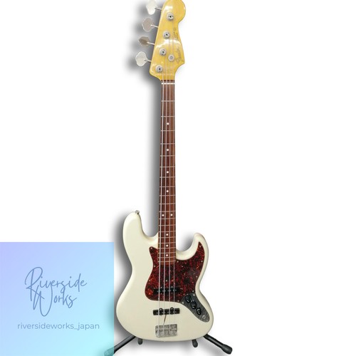 Guitare basse électrique