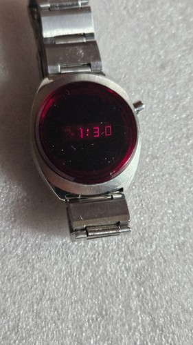 Rare tissot research acier - tissot,