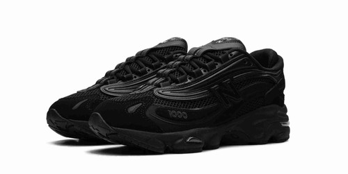 New balance 1000 triple - new,
