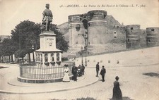 Angers, the statue of King René and the Castle 27025 