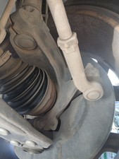 MOYEU DE ROUE AVANT DROITE /