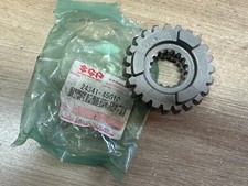 PIGNON DE 4ème  boîte de vitesses entraîné quad suzuki LTR450 2006 a 2011