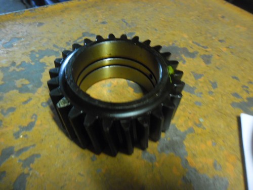 Intermediate gear gearbox - intermediate,
