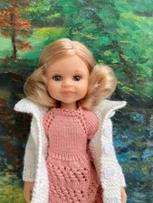 lot de vêtements pour poupée