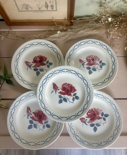 Ensemble assiettes à - 5,