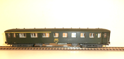 Voiture voyageurs sncf - voiture,
