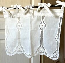 Petit RIDEAU "VINTAGE" Fait main, blanc cassé , dentelle, style ancien shabby