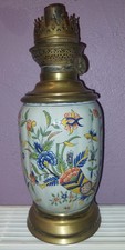 LAMPE A PETROLE FAIENCE DE