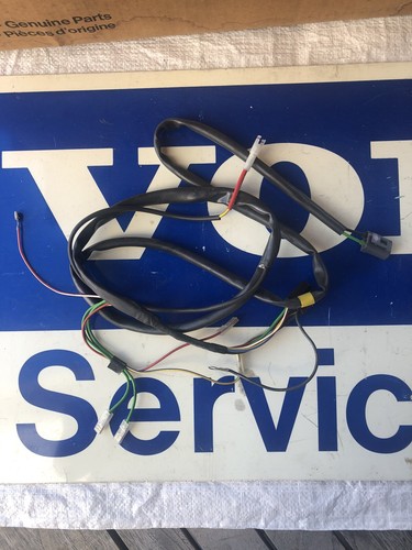 Rare oem 1363379 volvo 240 - oem,