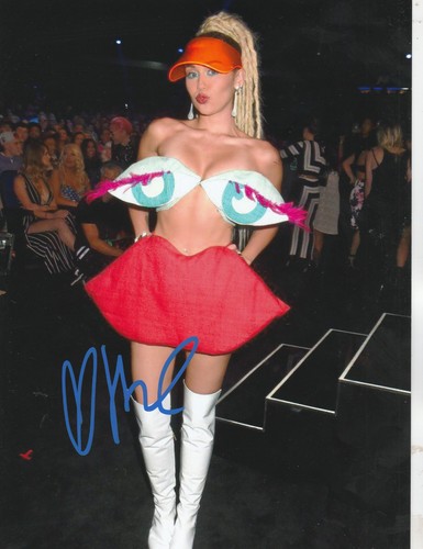 Miley cyrus signed photo - signed,