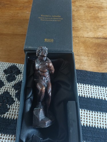 Statuette bronze reproduction - statuette,