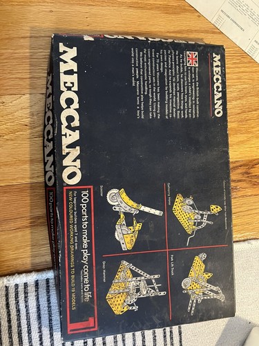 Vintage meccano set - meccano,