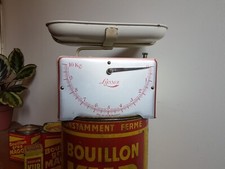 Ancienne balance Lissex