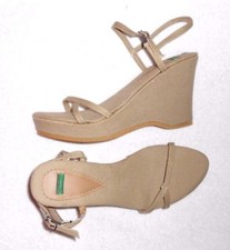 UNITED COLORS OF BENETTON  sandales compensées  toile beige P 41 "Neuves"