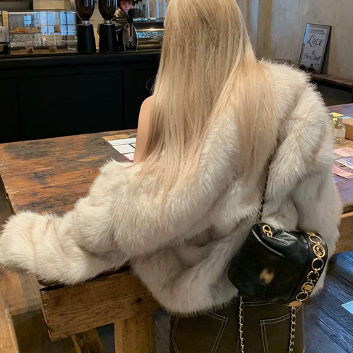 Manteau courte fourrure - manteau,