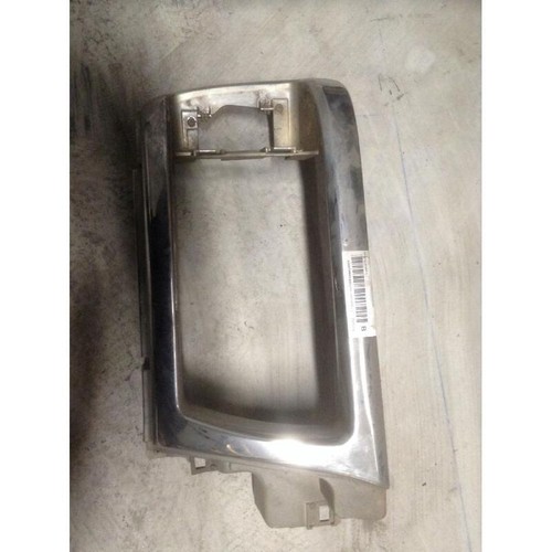 Grille gauche capot mazda - capot,