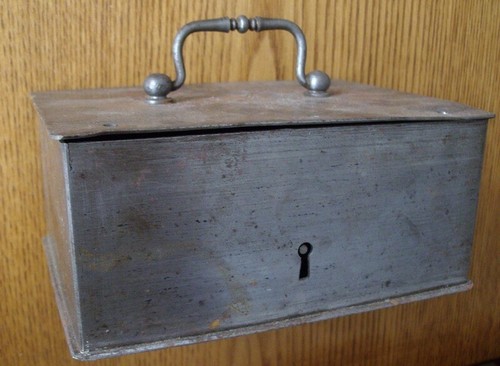 Ancien coffre fort portatif - coffre,