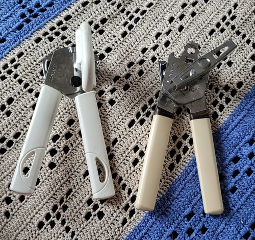 Duo ancien ouvre boîte - d,