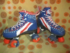 Ancienne PAIRE de PATINS