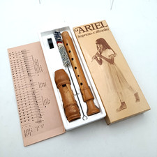 Ancienne flûte à bec ARIEL