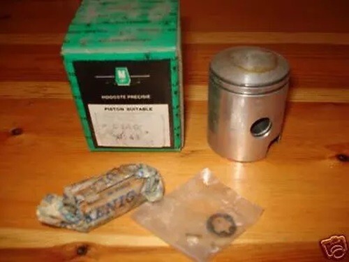 Lot piston complet segments - piston,