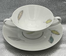 TASSE A BOUILLON PORCELAINE