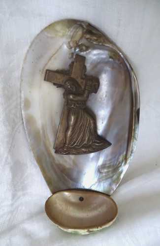 Bénitier coquillage christ - bénitier,