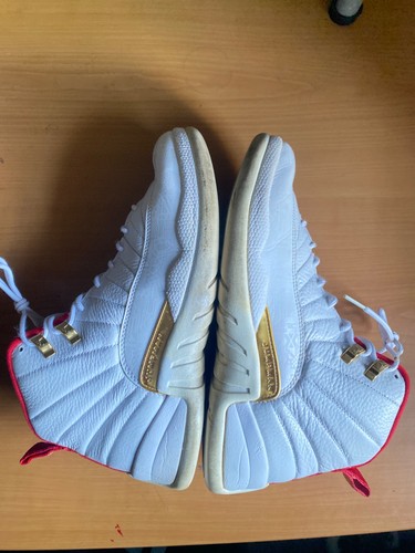 Size nike air jordan 12 - 10.5,