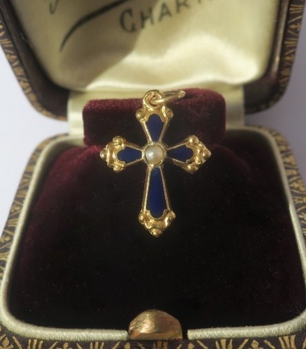 Croix pendentif régionale