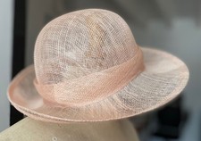 Chapeau de cérémonie rose poudré taille 55