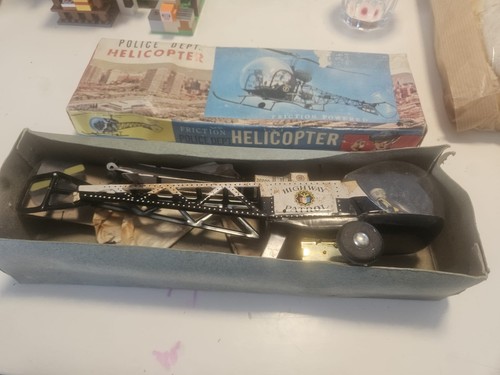 Hélicoptère police - de,