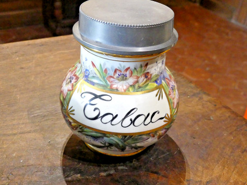 Beau pot tabac en - beau, a