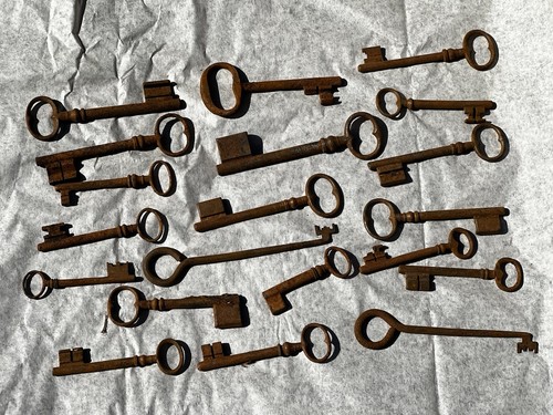 Lot 250 clefs - clefs,
