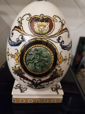 Oeuf En Faience De Gien Sur Socle Renaissance  13cm