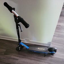 Razor Black Label E100 90W Kick Electric Scooter - Black/Blue no charger