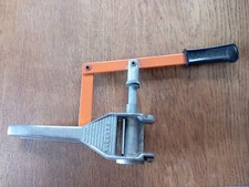 Bouchonneuse à main Sanbri