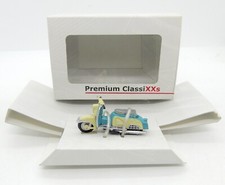 GC4450 PREMIUM CLASSIXXS / MOTO ZUNDAPP BELLA R204 VERT / CREME 1/43