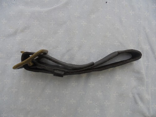 Boucleteau porte sabre - boucleteau,