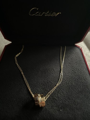 Collier cartier love rose - or,